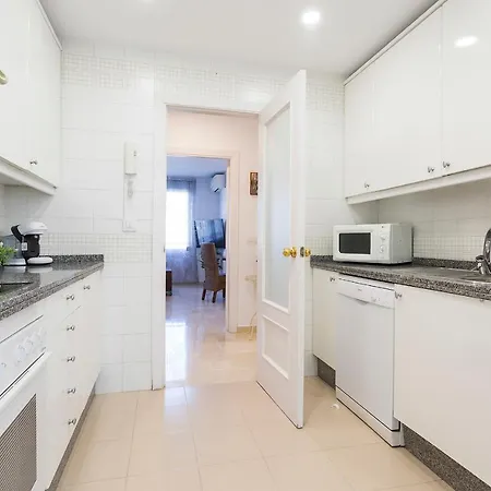 Апартаменти Luminoso 3 2 Banos Parking *